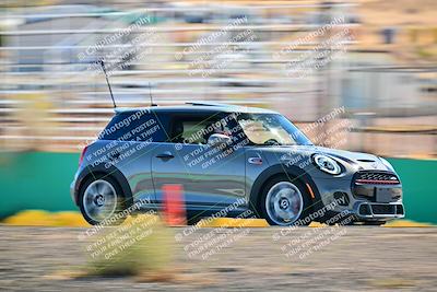 media/Oct-18-2025-Extreme Speed (Sat) [[d6d7e1fef1]]/Group 3 Purple/Session 3 (Turn 1)/